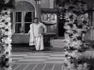 Malligai Poo - Prameela Runs off From Home