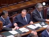 Italia: voto di fiducia sul filo di lana per Berlusconi...