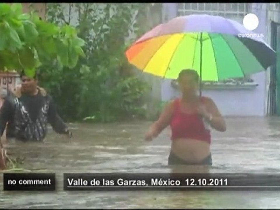 L'ouragan Jova provoque des inondations au... ...