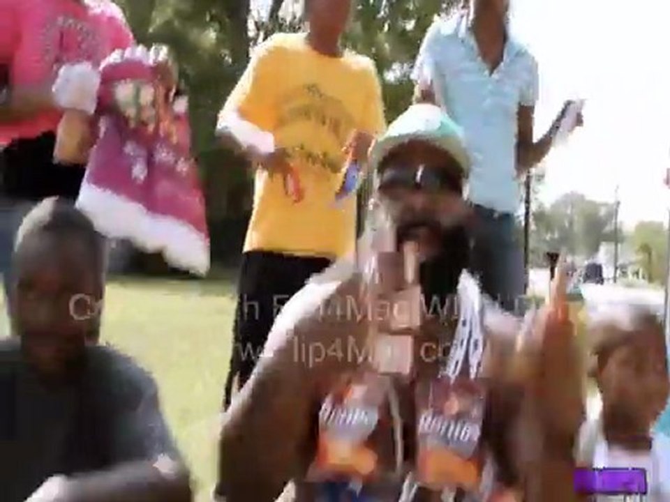 Ricky Sauce - I Eat Snacks Video final - Computer