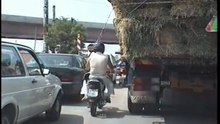 Οδηγώντας κάπου στην Αθήνα με ανοικτό το ραδιόφωνο 2003