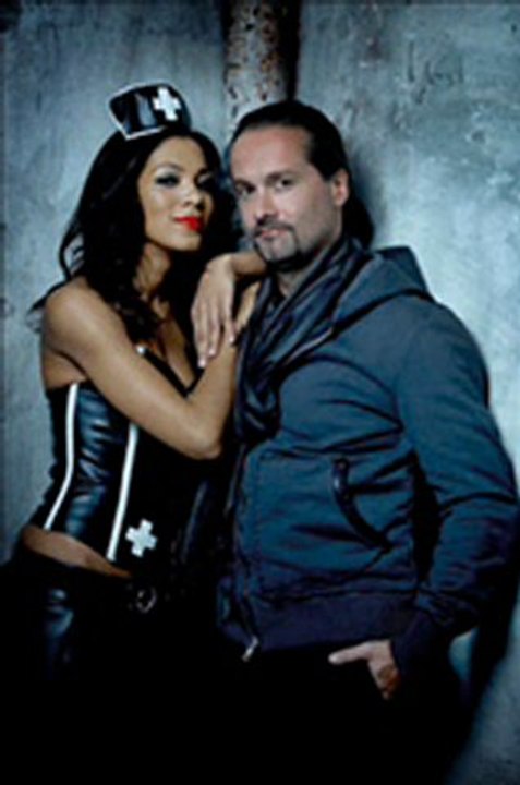 Alex.c.feat.y.ass - liebe zu dritt