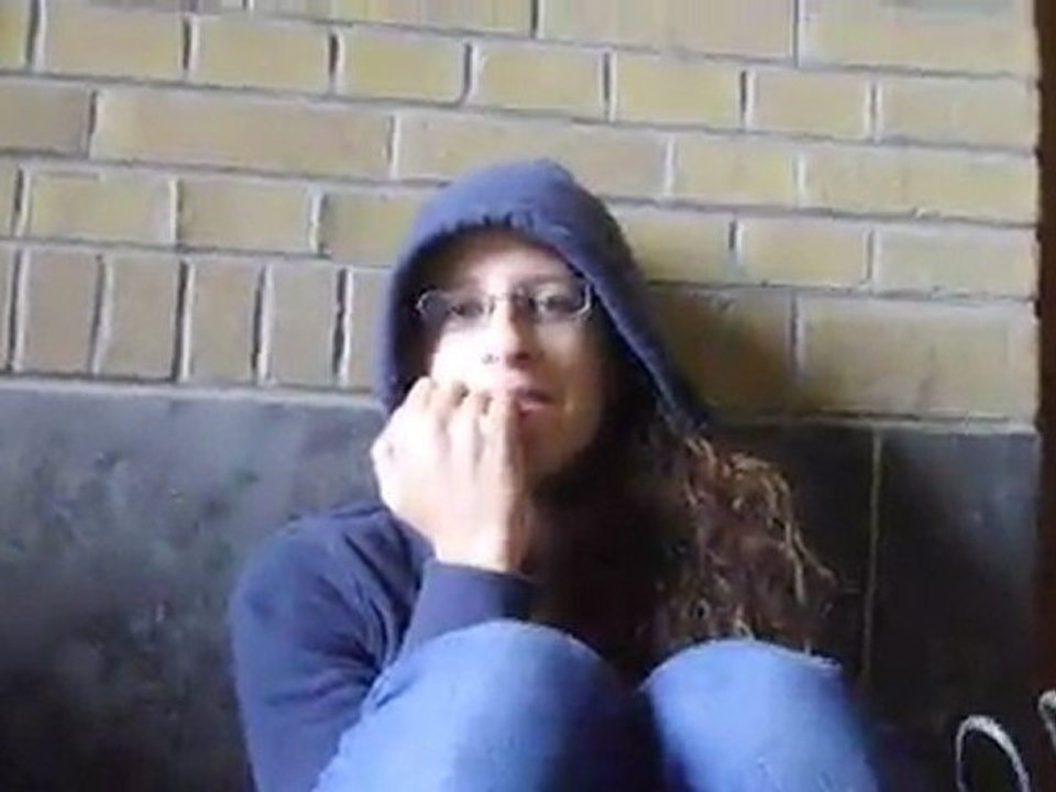 Des conneries dans un trou. (2)