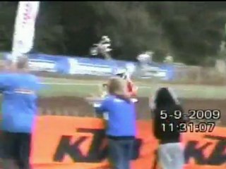 BENEFITS CHEAT: Crippled man filmed racing on motorbike