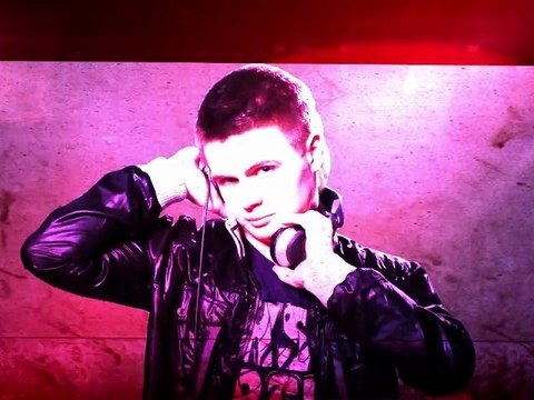 Bass Ace & DJ Stretch - Get Your Hands Up [Clubmasters Records]