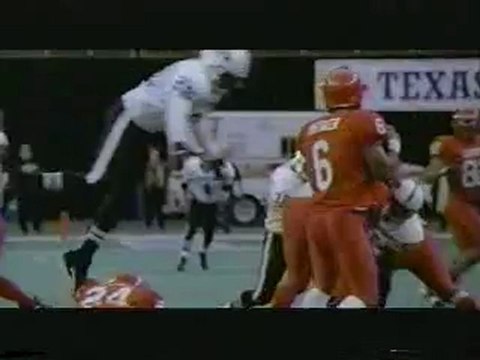 Friday Night Lights Trailer and That '70s Show Promo (2004)