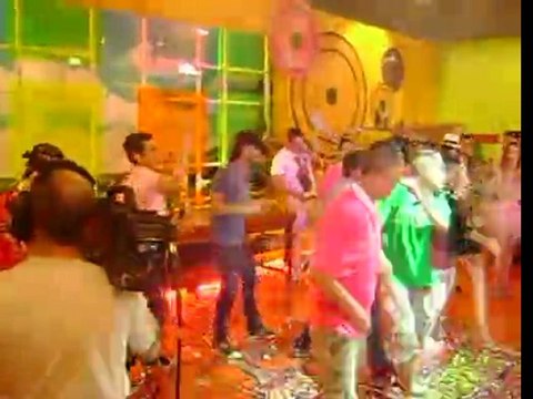 Pedro bailando con los Wachiturros en LCDS - 15 de Octubre 2011 (exclusivo!)