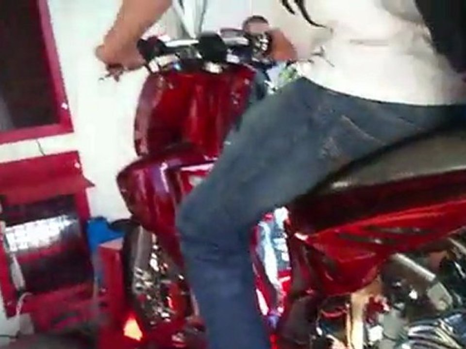 moi au banc de maxiscoot 19.3 chx salbris octobre 2011