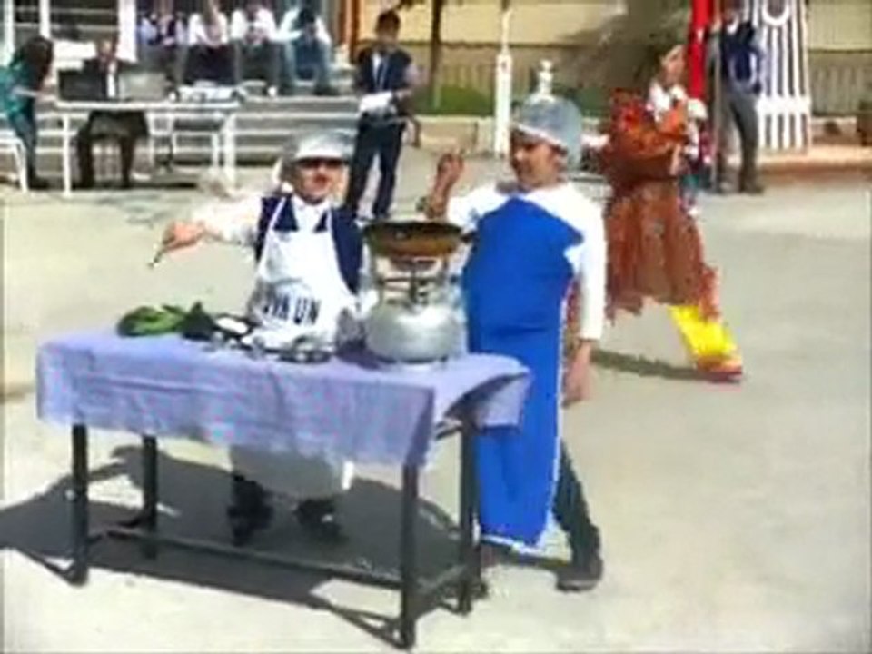 durak ömer akkanat yibo 23 nisan piyes oyunu1