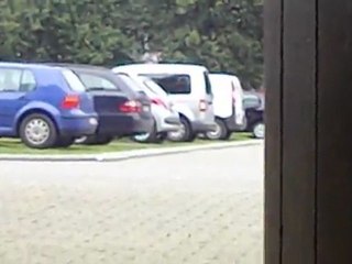 Des conneries dans un trou. (4)