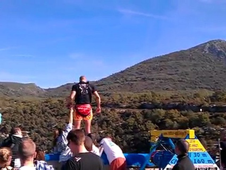 saut à l'élastique jolie poussee