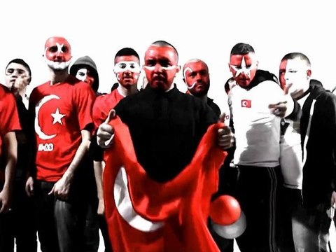 Nouveau clip Master Turc - EFSANE - Kardes TV