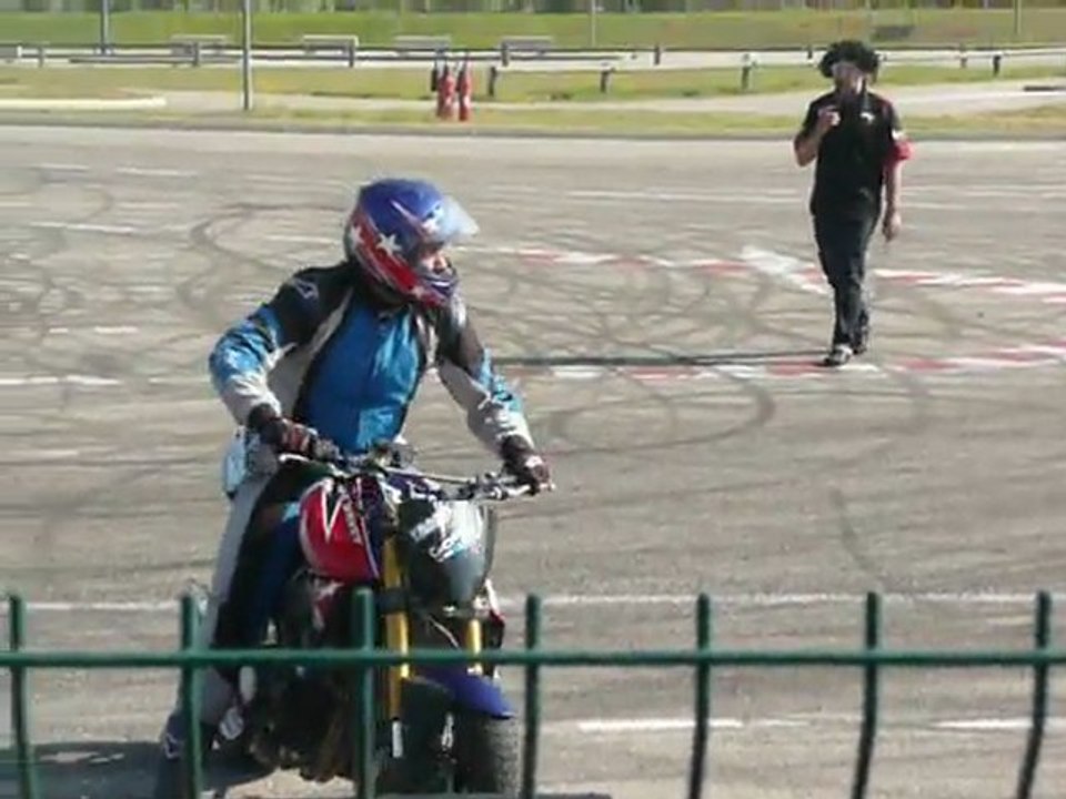 Salon de l'auto @ Lyon (2011) - Acro Joe (1)