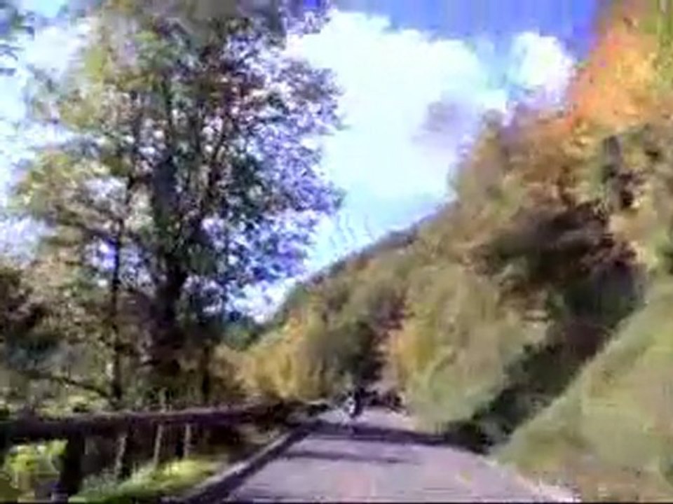 ballade dans le jura en 125 custom