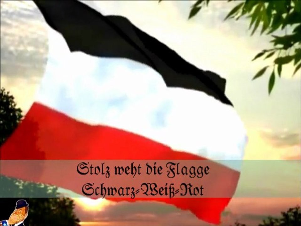 Stolz weht die Flagge Schwarz-Weiß-Rot