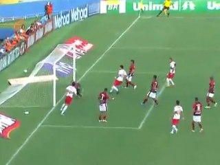 Τέσσερα δοκάρια σε μία φάση για τη Σάο Πάουλο