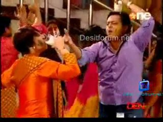 Yeh Tera Ghar Yeh Mera Gharr [Episode 1] - 17th October 2011 Pt4