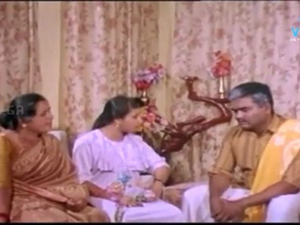 MANIPURI MAPILLAI SCENES 08.m4v