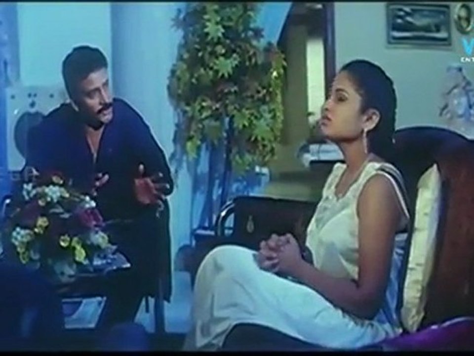 Ethu Konjam Puthusu - Priyanka Temptations About Romance