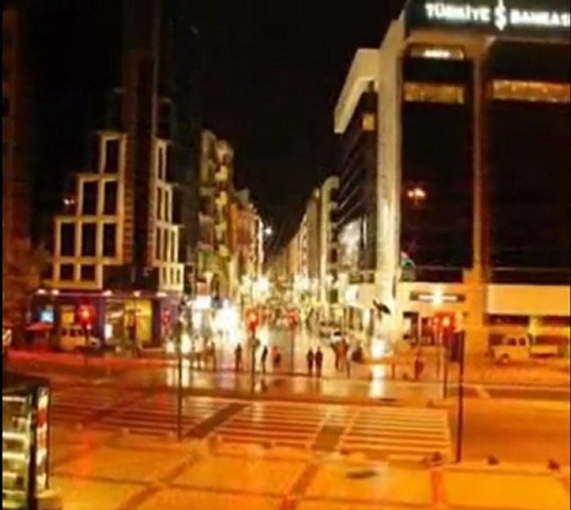 Bu Gece Yıldızları Bir Bir Söndürdüm...     Nil Burak ~ bevural