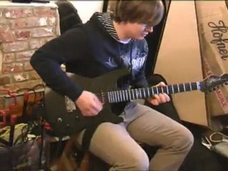 Ash gets his brand new Chapman ML1 \m/