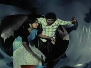 PAARTHA GNYABAGAM ILLAYO SCENES 5.m4v