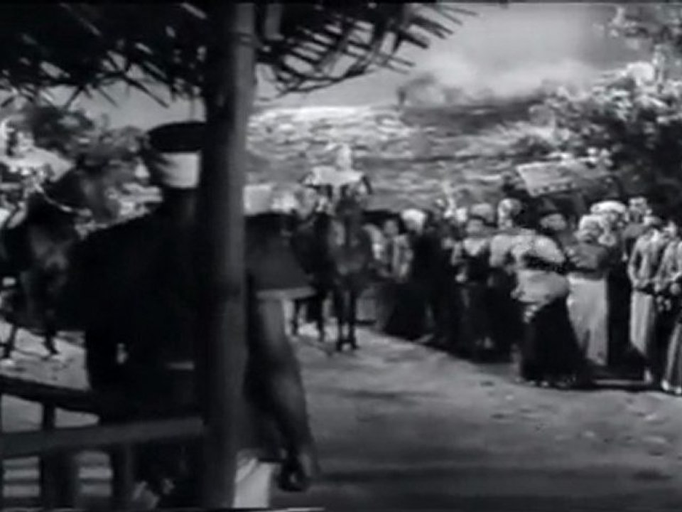MANI MAKUTAM-Scenes 11.m4v