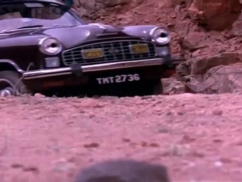 Erattai Manithan - Bhavani Helping Jai Ganesh To Kidnap Latha