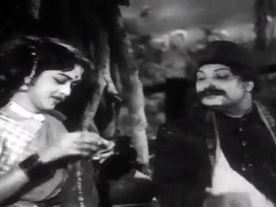 NEETHIKKUPIN PAASAM-COMEDY 02.mov