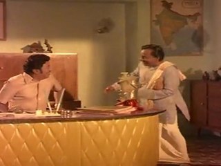 Erattai Manithan - SS.Rajendran's Honesty