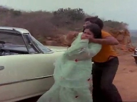 Erattai Manithan - Climax Fight Scene