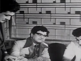 Dharmam Thalai Kakkum - Discussion In Police Station