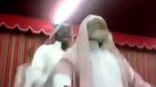 Wahhabi  Salafi Molvi ka Mujra