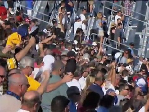 Franchitti leads Wheldon tributes