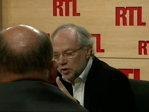 Le face-à-face du mardi Aphatie - Joffrin : Hollande peut-il faire oublier la gauche molle ?