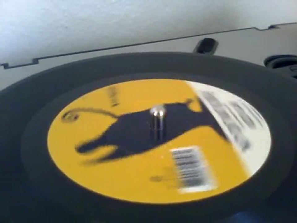 KA Records 7" - The Maât Disciples - Woody Allan (Roots Reggae).wmv