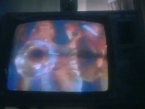 Pudiya Visaranai - Rowdies Enters Into Heros First Night Room