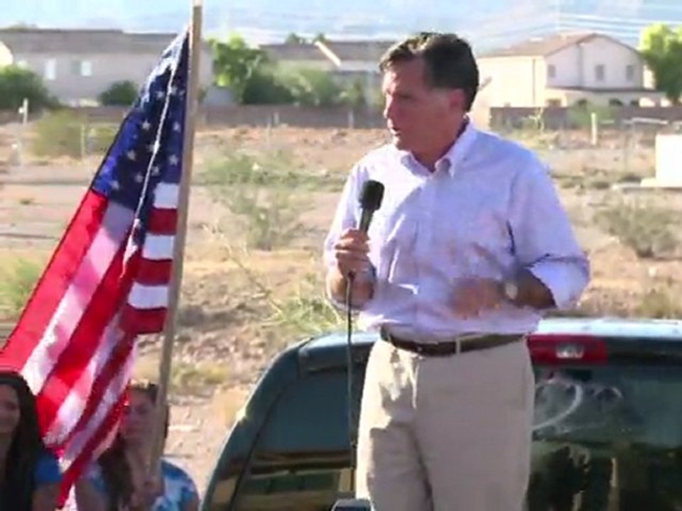 Mitt Romney campaigns ahead of Vegas debate