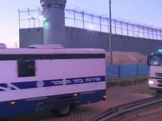 Prisoners travel to exchange point