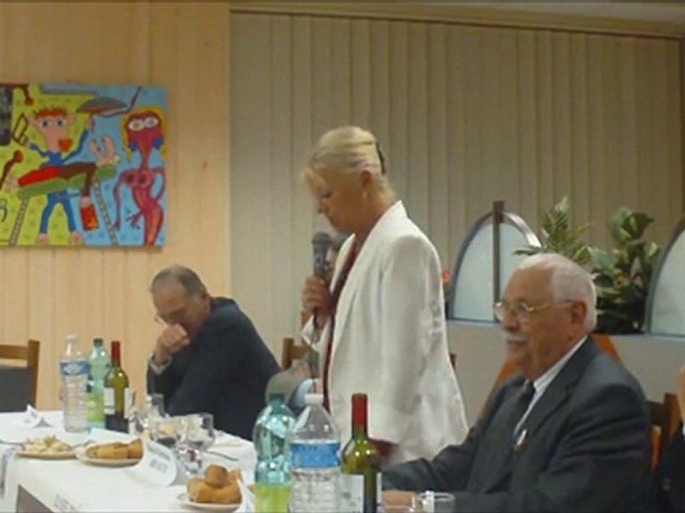 Dîner-débat à Troyes avec Marie-Christine Arnautu, vice-présidente du Front National chargée des Affaires sociales