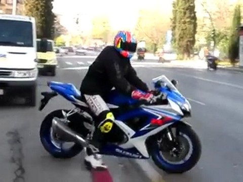 Suzuki GSX-R750 K8 launch test