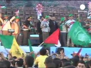 Thousands in Gaza square for Palestinian prisoner release