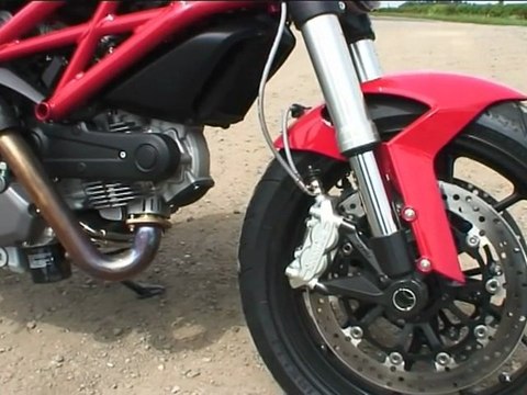 Yamaha FZ8 v Monster 796 v Shiver v Street Triple v Z750