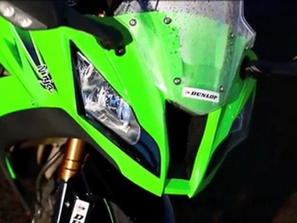 2011 Kawasaki ZX-10R group test teaser