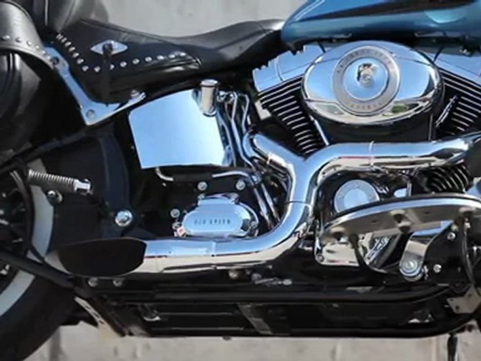 Harley-Davidson Softail fitted with Akrapovič Open Line exhaust system