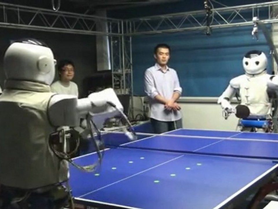 Robot plays table tennis (vs Robot, vs Human) Vidéo Dailymotion