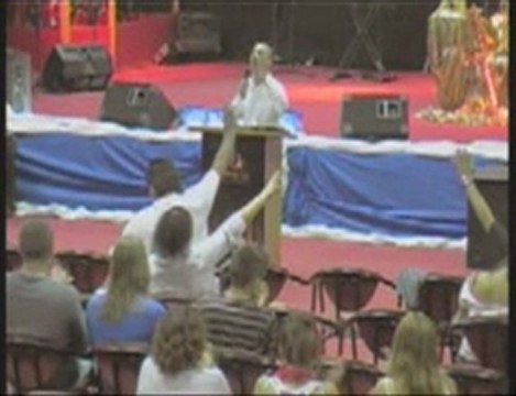 Jose Eider perez predicando El Poder de la Sangre del Cordero(testimonio)