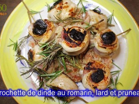 Brochette de dinde au romarin, lard et pruneaux - 750 Grammes