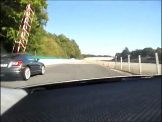 Golf 4 R32 sur le circuit de monthlery