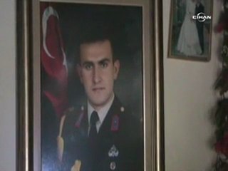 Şehit Üsteğmenin annesi- -Yavrumun yerine ben ölseydim-&nbsp_